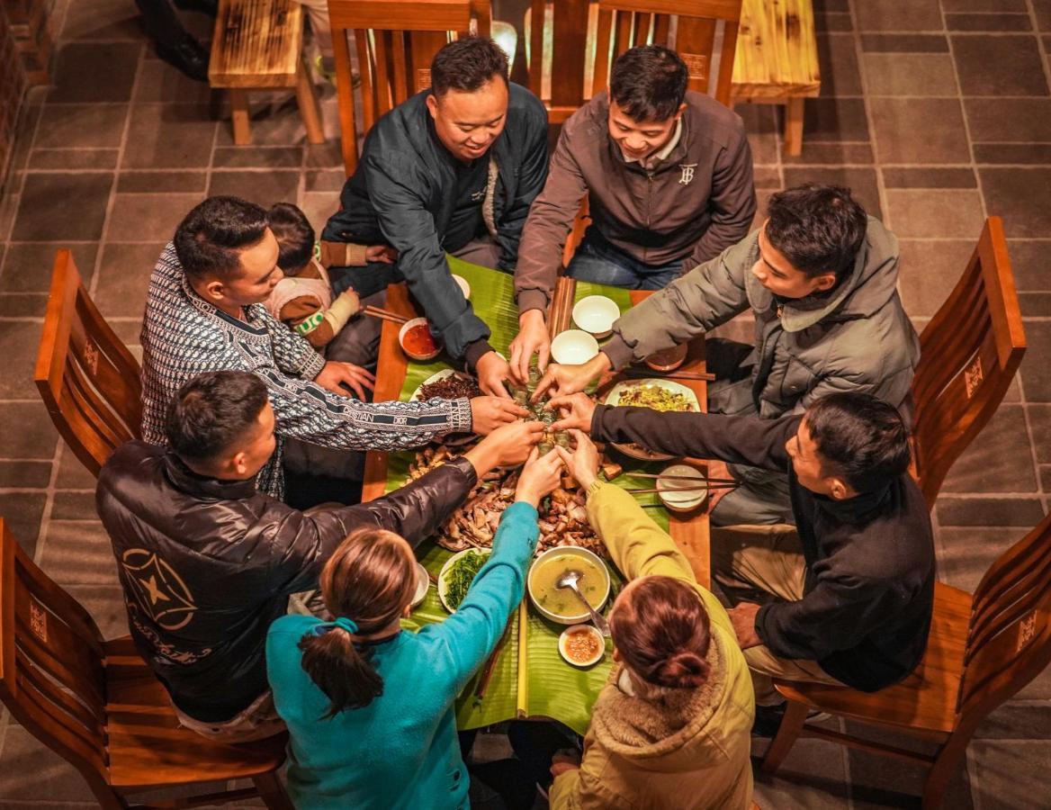 Wild Apple Homestay Шапа Экстерьер фото